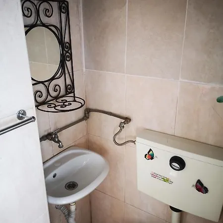 Al- Almada 4 Homestay